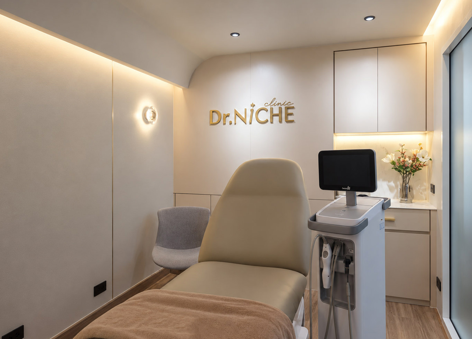 Dr Niche Clinic Interior 5